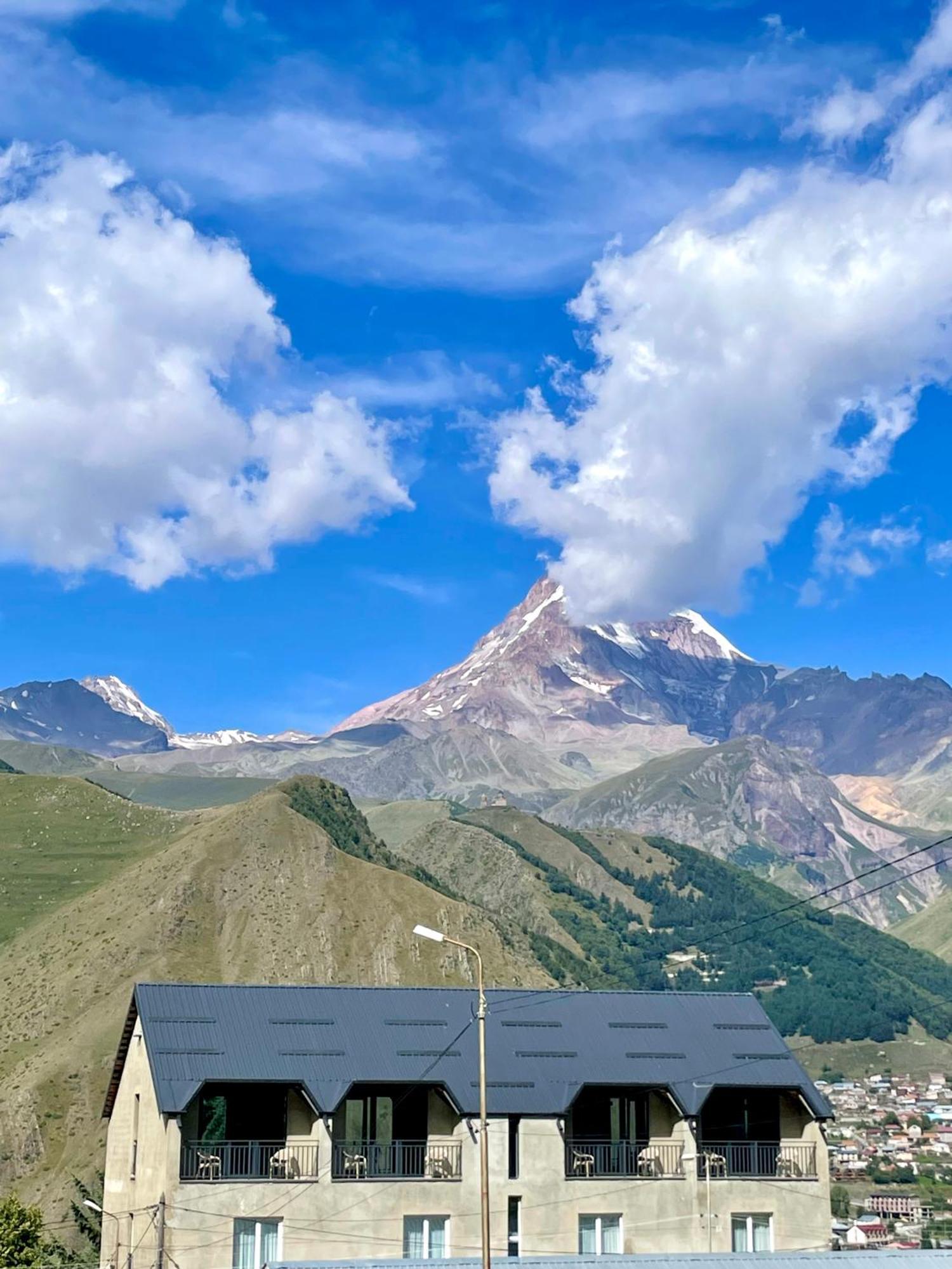 Отель Planet Kazbegi Экстерьер фото
